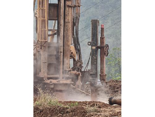 山区打深水井（5）