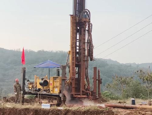 山区打深水井视频（4）